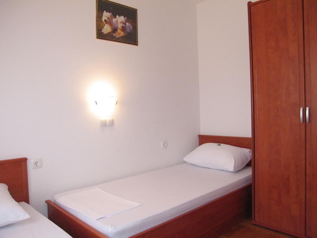 Barbat na Rabu Apartments Stengl מראה חיצוני תמונה