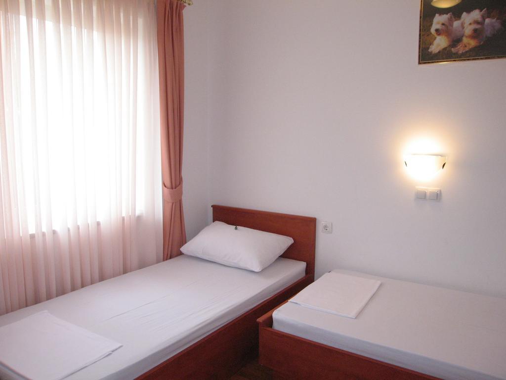 Barbat na Rabu Apartments Stengl מראה חיצוני תמונה